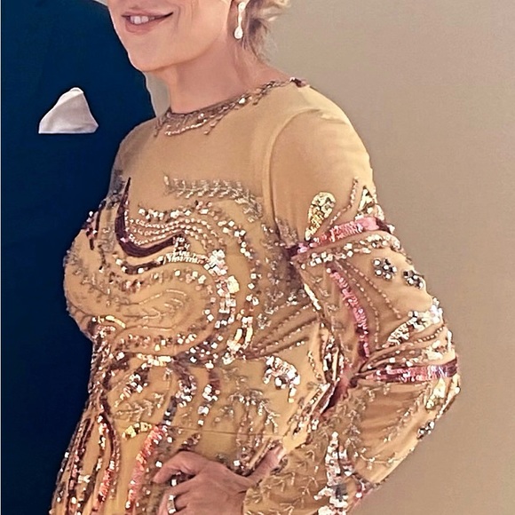 MAC DUGGAL EMBELLISHED ILLUSIONIST GOWN SIZE 8 - Picture 4 of 7